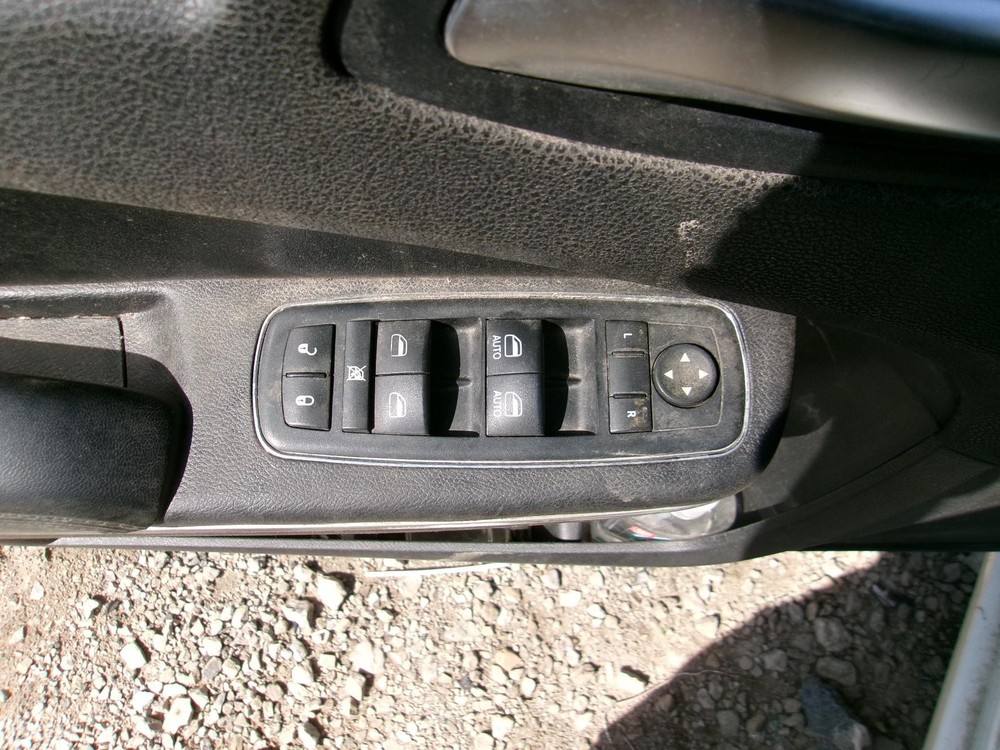 Used A/C Selector Switch fits: 2013 Chrysler 300 control module Grade A