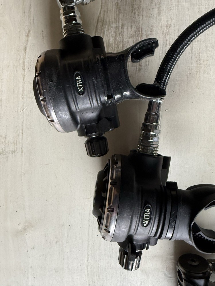 DGX Xtra Sidemount Regulator Set