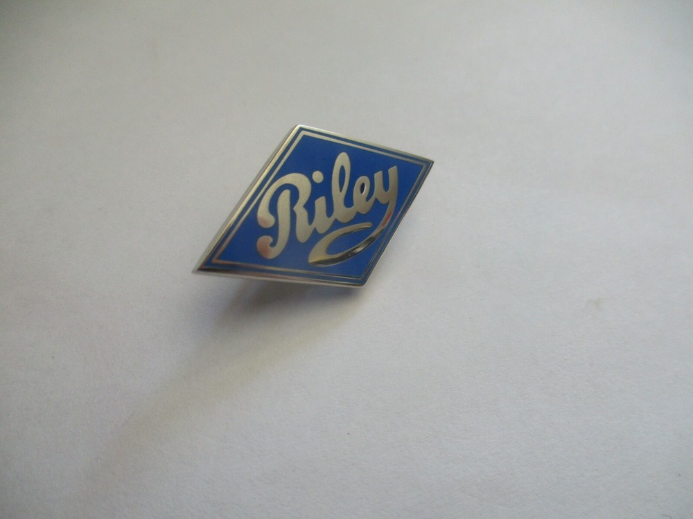 Pin Badge Riley 32mm