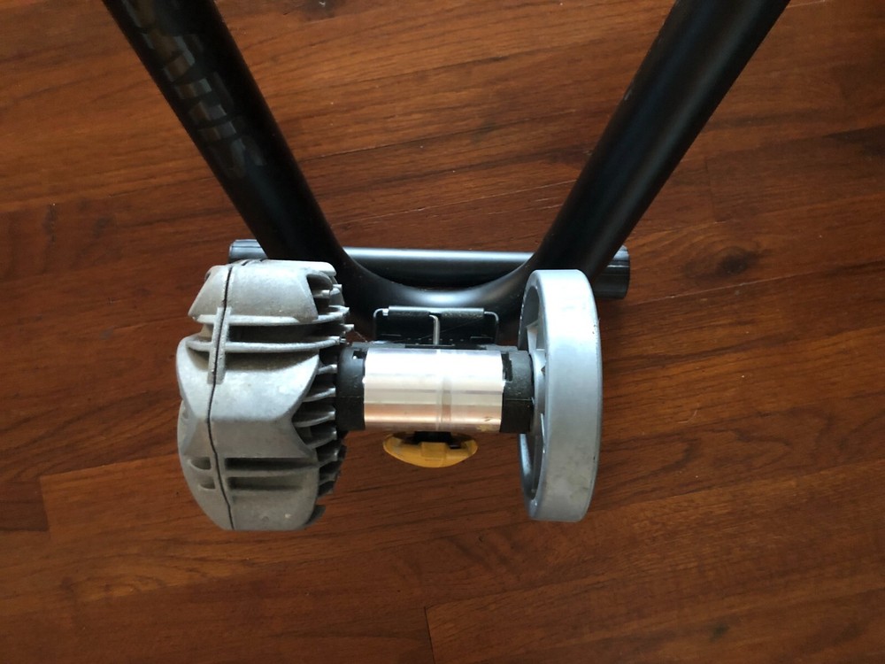 Saris Fluid 2 Bike Trainer