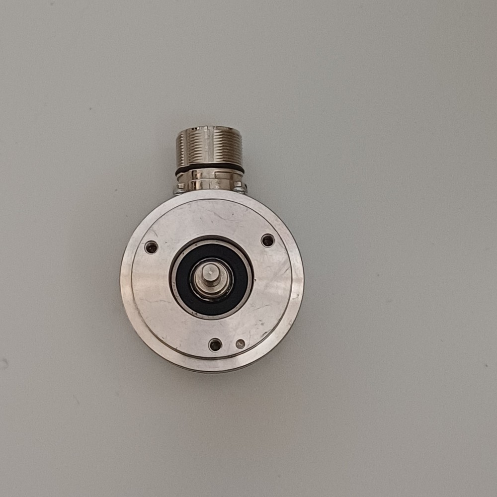 KUBLER 8.5000.B100.1024.F004 INCREMENTAL ENCODER