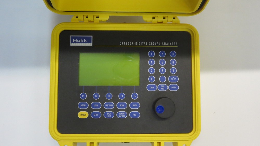 HUKK ENGINEERING CR1200R DIGITAL SIGNAL ANALYZER