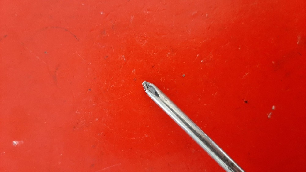 Snap-on Tools SGDP301B No. 1 Phillips Instinct Red Soft Handle Screwdriver READ