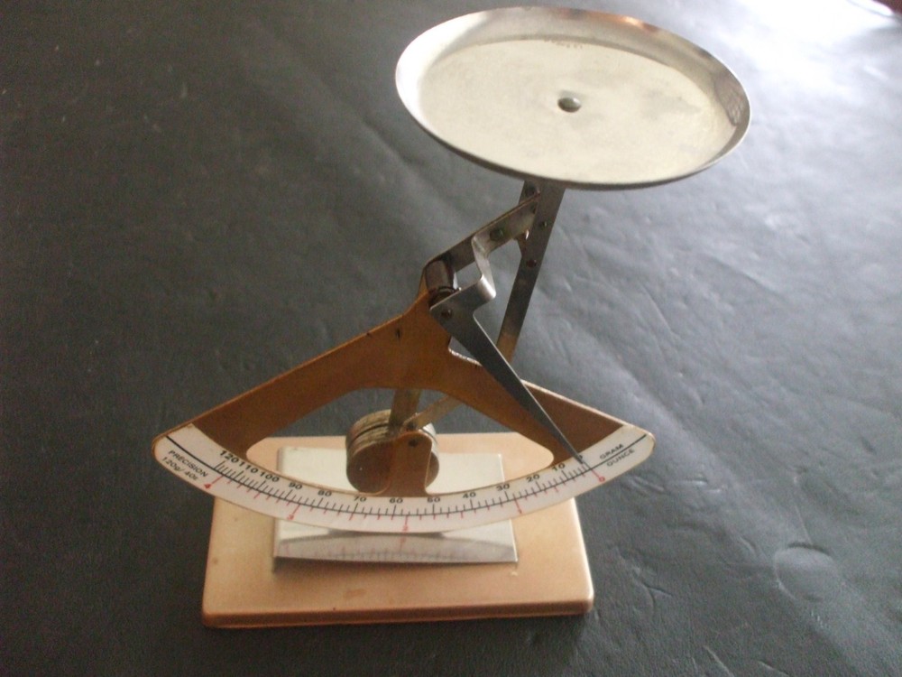 VINTAGE SMALL PRECISION OUNCE/GRAM SCALE
