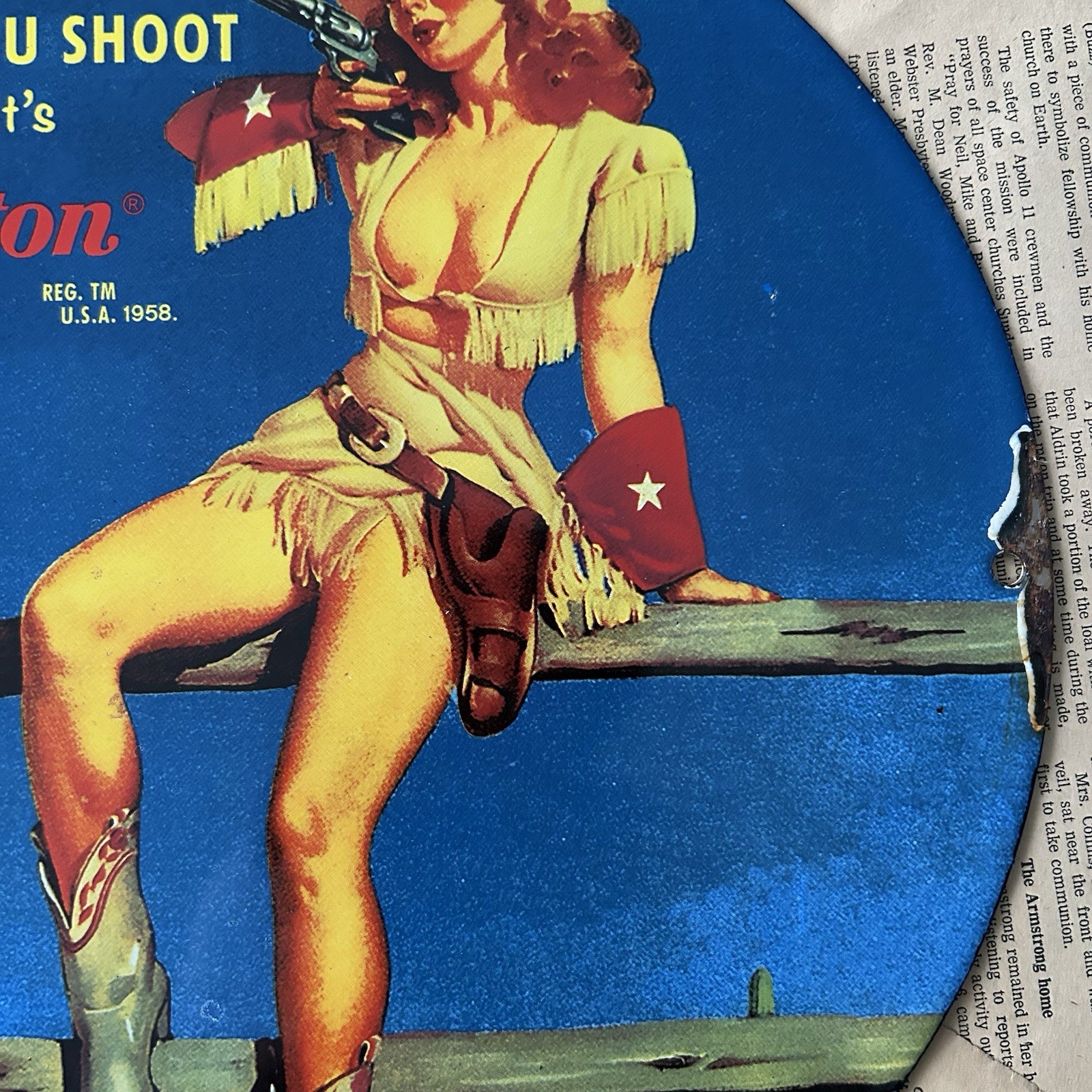 VINTAGE 1958 REMINGTON FIREARMS HUNTING 12 INCH PORCELAIN ENAMEL SIGN