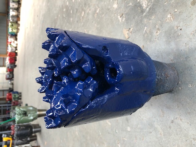 6 " mill tooth bit. Sealed bearing