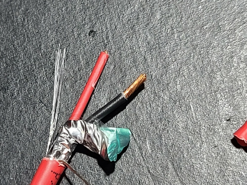 Southwire Genesis 4612 14/2C Stranded Shielded Plenum Fire Alarm Cable /50ft