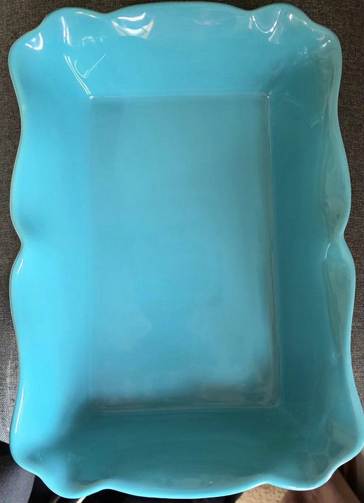 The Pioneer Woman 2-Piece Rectangular Ruffle Top Ceramic Bakeware Set