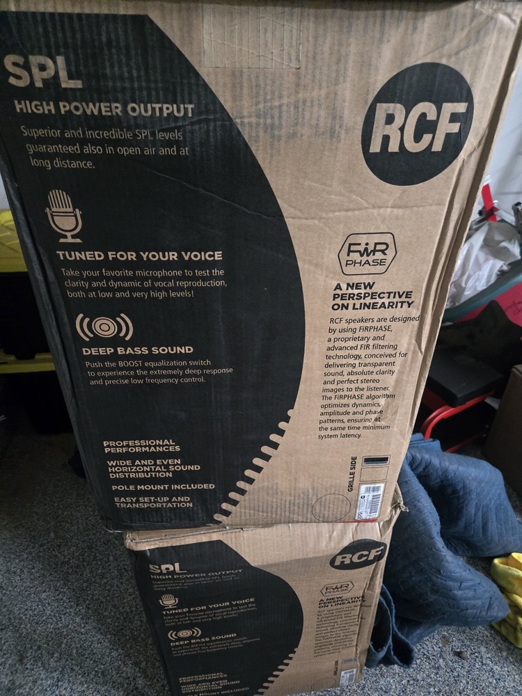 RCF Evox J8 Active Two Way Portable Array Speaker Systems 2-Pack