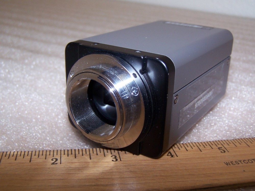 CCD Inspection Security Camera 970203QA087 Variable Shutter 12V C-Sync Video K33