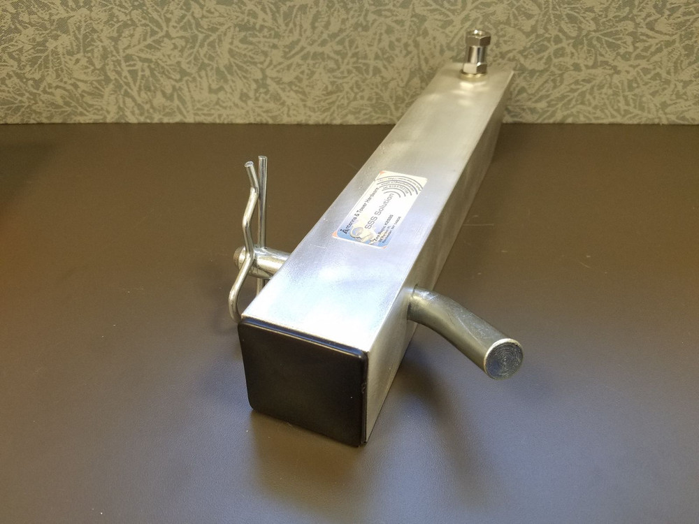 VHF/HF MOBILE ANTENNA MOUNT (TRAILER HITCH MOUNT)