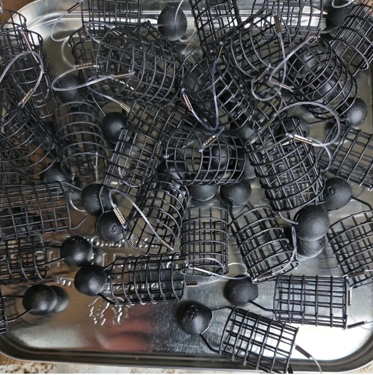 32 x Fishing Cage Feeders / River Cage Feeders / round 40 gram
