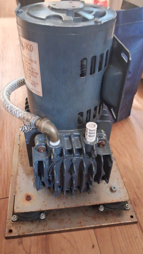 Ulvac DAT-100S Single Stage Diaphragm Vacuum Pump *used working*