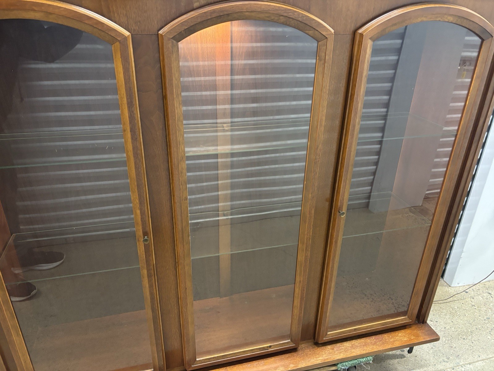 Vintage Mid Century Modern China Hutch