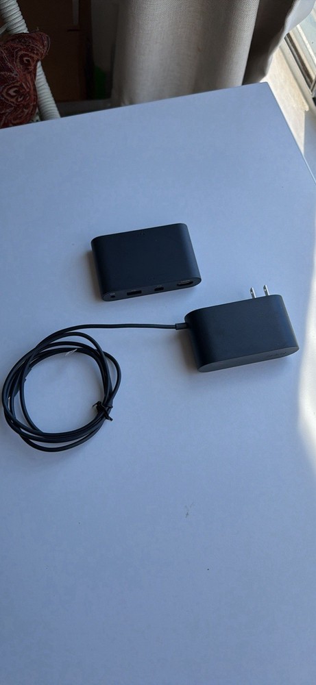 HTC Link Box for Vive Headset, HDMI USB Connection, Power Adapter, Black
