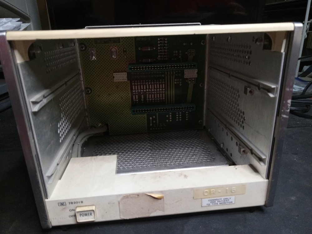 No Modules - HP HEWLETT PACKARD 78201B DIGITAL BLOOD PRESSURE TRANSDUCER SYSTEM