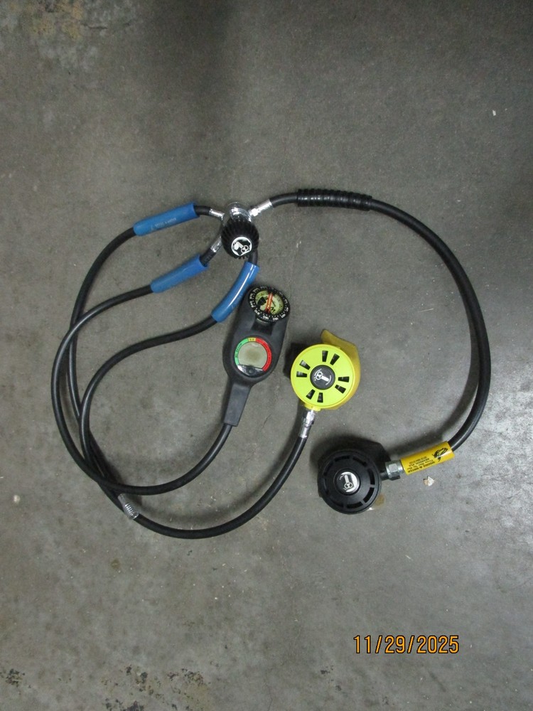 US Divers SE2 Regulator & Oceanic Data Max Sport Computer Untested