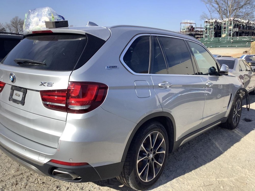 X5 2018 Glove Box 4537751