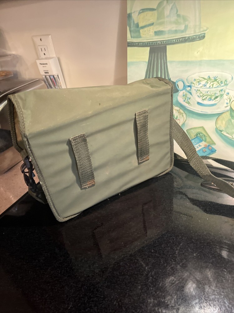 FISHING BELT LURE CASE