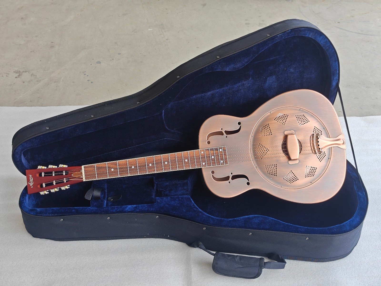 Aiersi O Style Red Copper Single Cone Resonator Guitar with Hard Case