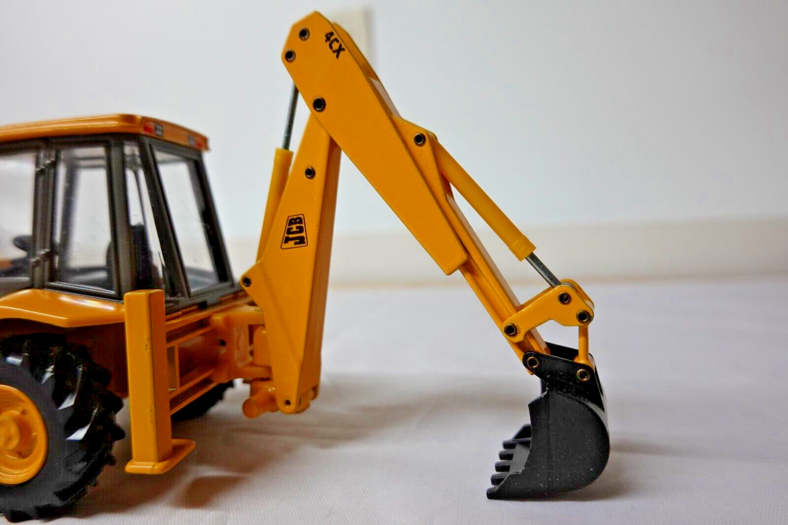 JOAL 175 JCB 4CX SITEMASTER BACKHOE LOADER 1:35 SCALE N.I.B.