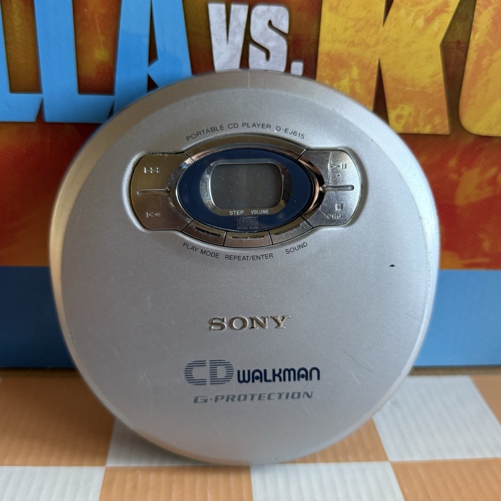 Sony Walkman Lot D-EJ106CK CD Player D-EJ615 Bundle (READ)