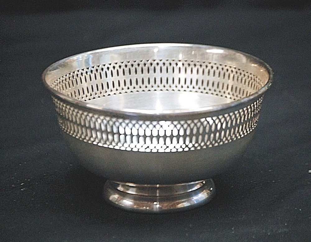FB Rogers Silver Co Pierced Candy Bowl Dish Silverplate Pattern 1912 Vintage
