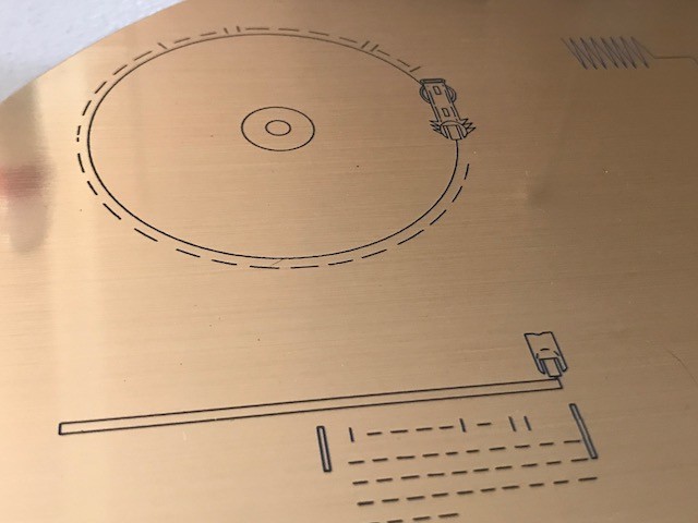NASA VOYAGER GOLDEN Record + Pioneer plaque with explanation plaques