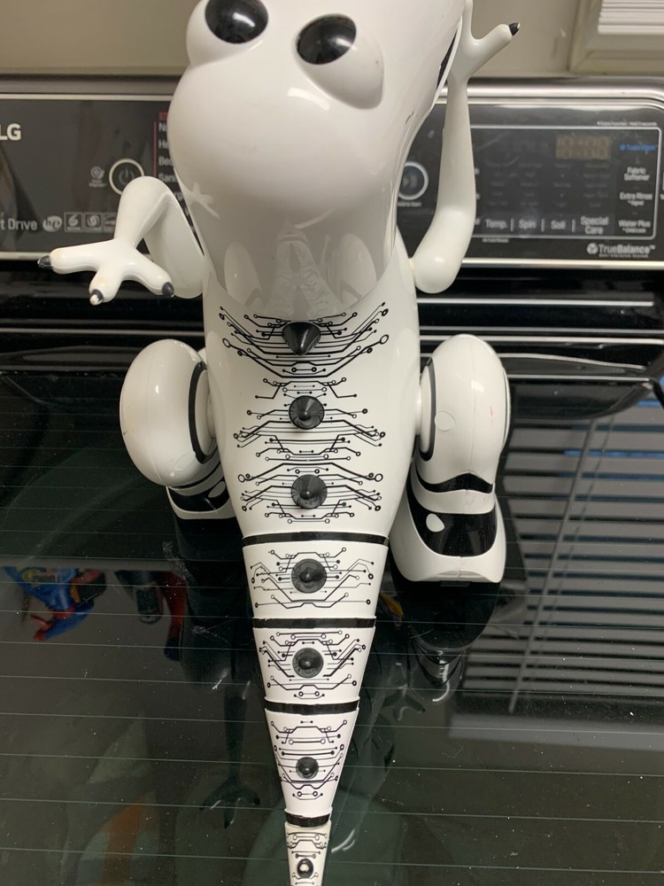 Sharper Image White/Black Robotosaurus DX2R8 Dinosaur UNTESTED