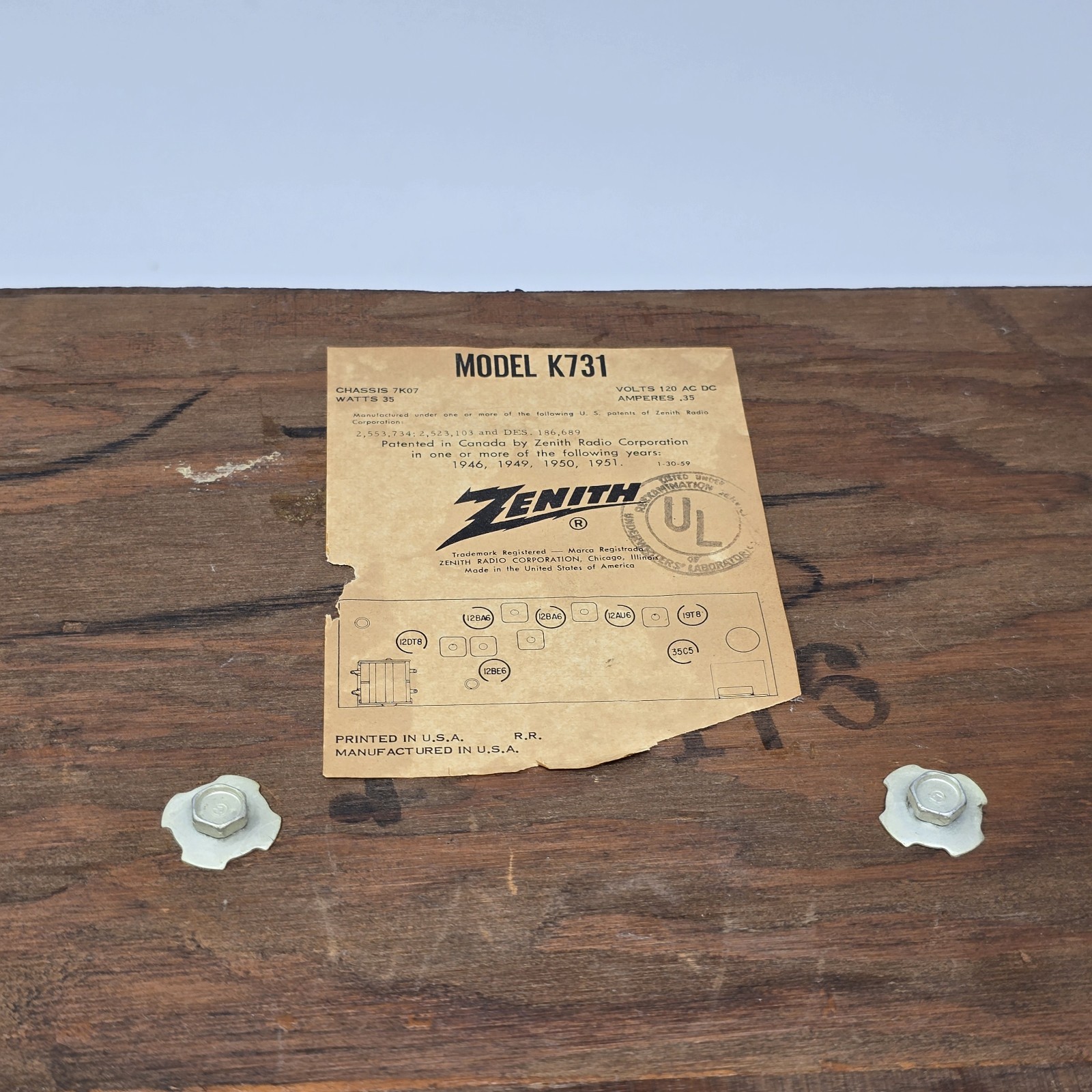 Vintage Zenith Model K731 Tube Long Distance Radio AM/FM Tested Works