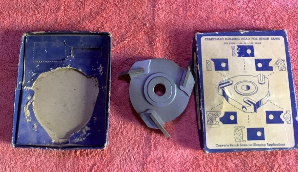 Craftsman moulding head for bench saws