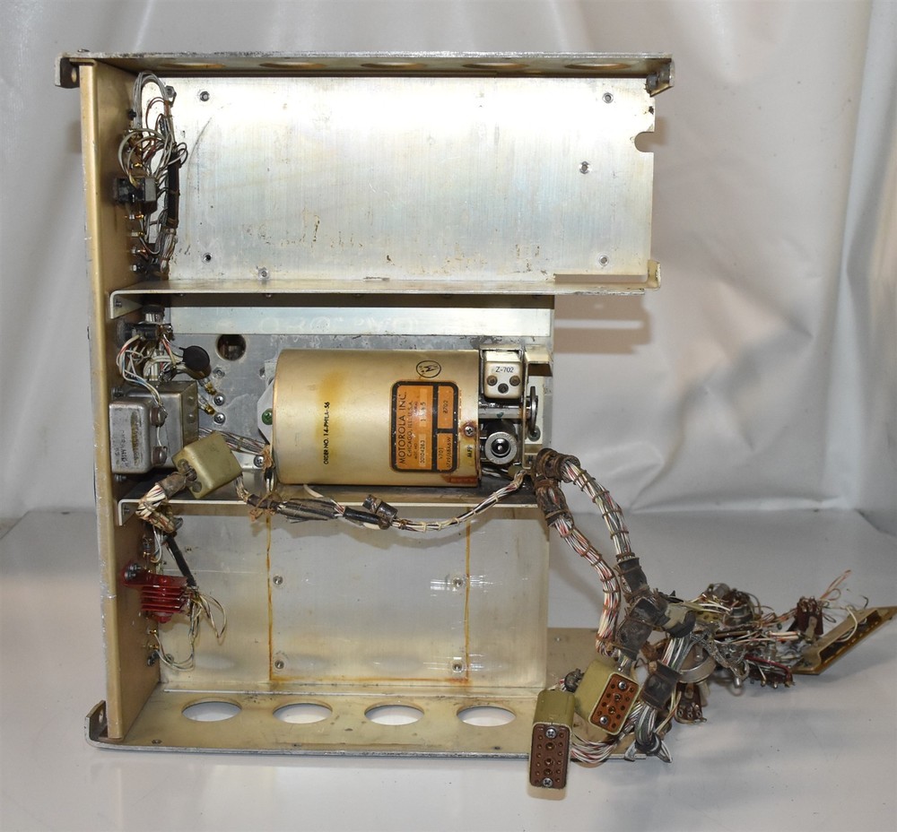 R-390A MOTOROLA CHASSIS AND HARNESS