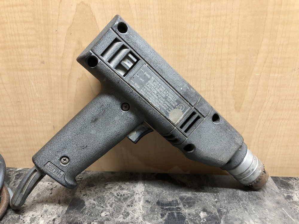 Black & Decker 3/8" Variable Speed Reversable Corded Drill Model 7144 with Chuck