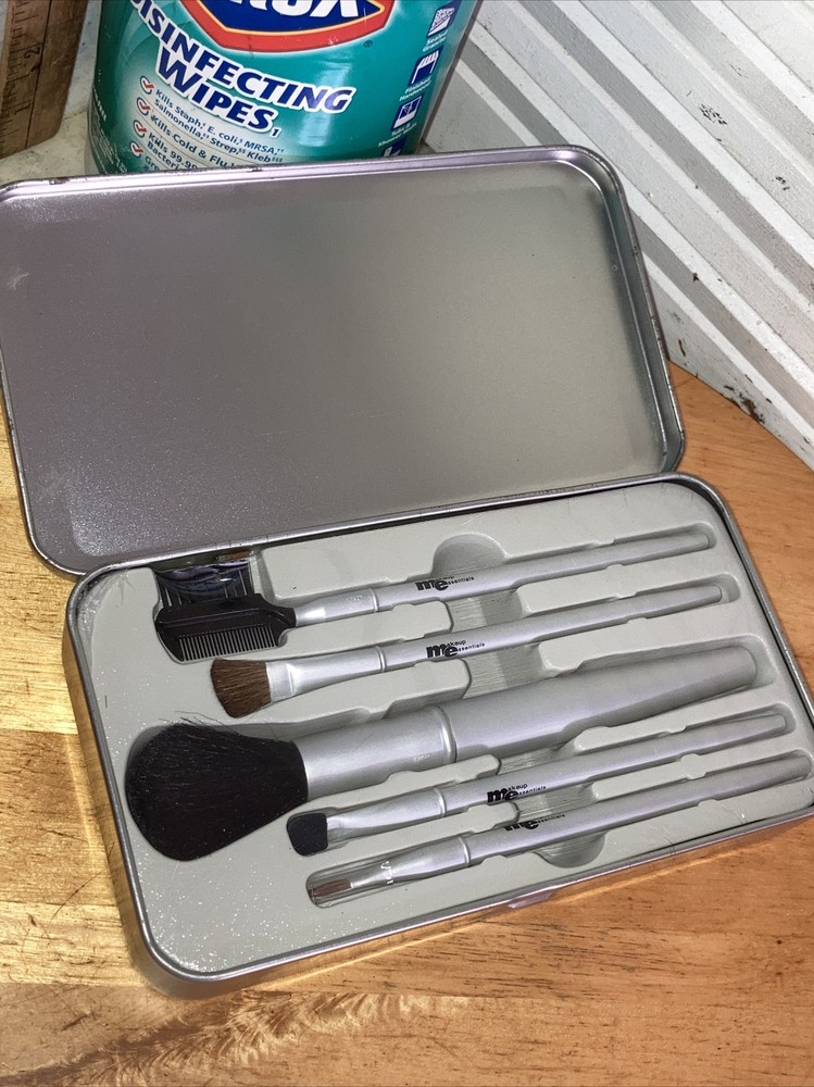 ME Makeup Essentials Brush Set Sealed Eyebrow Lips 👄