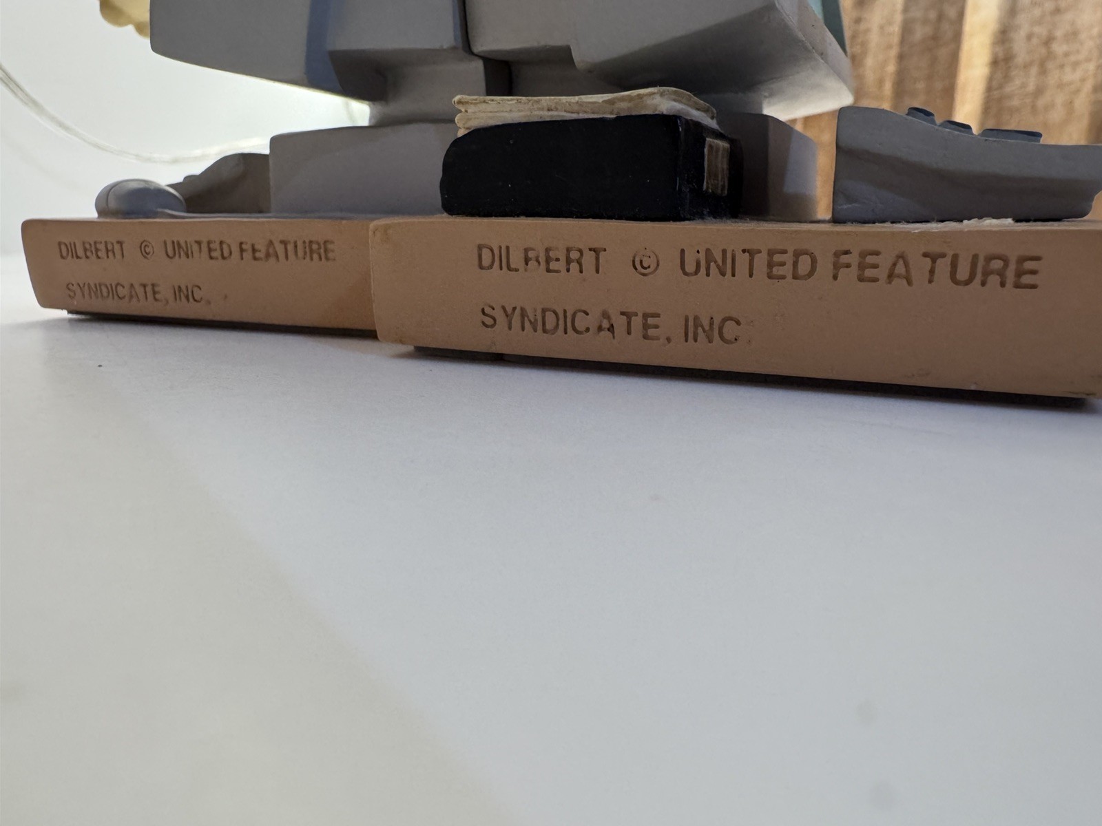 Spinning Dilbert Book Ends Office Computer User Unfriendly Scott Adams 1957-2026