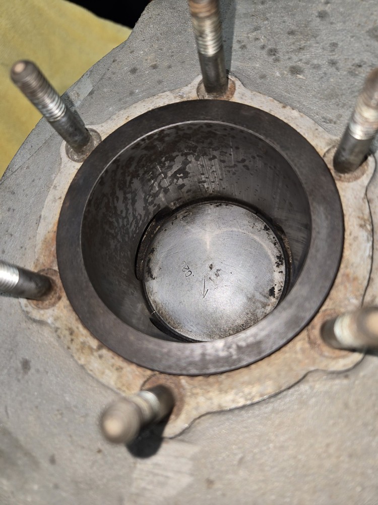 73 Suzuki TS 250 TS250 engine motor