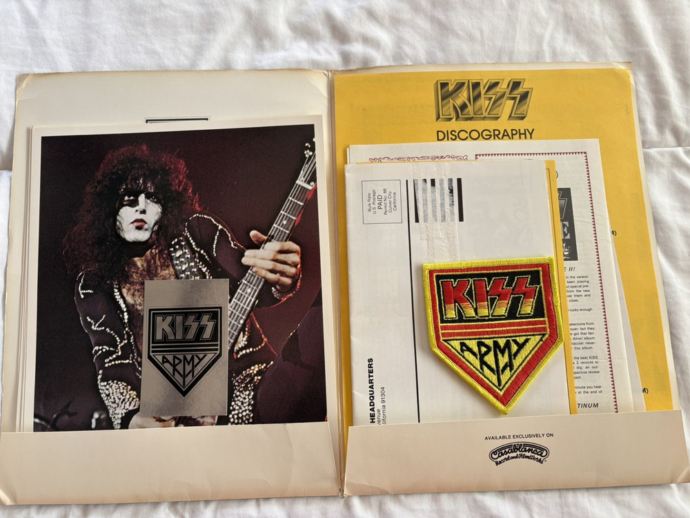 Vintage Original 1976 KISS Army Membership Kit Photos and Newsletters