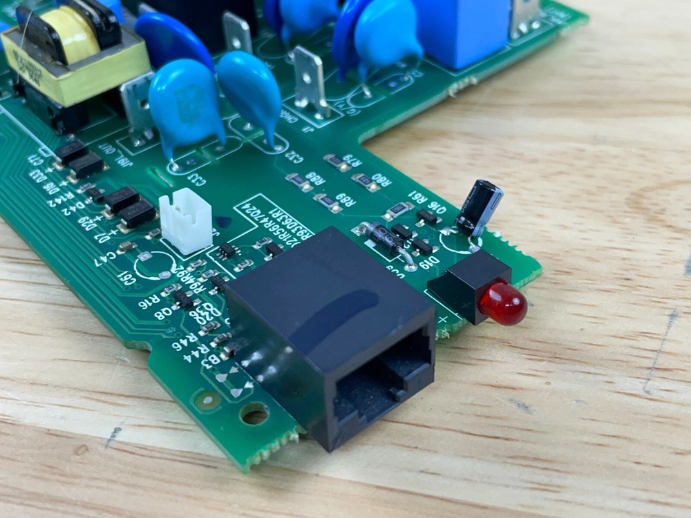APC 640-1019_REV04 Back-UPS Circuit Board