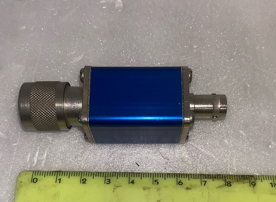 SUCOBOX HUBER+SUHNER RF detector DC-2 Ghz