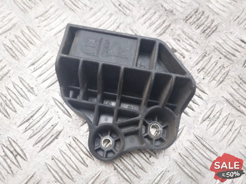 FIAT TIPO RADIATOR MOUNT BRACKET RIGHT DRIVER SIDE 2017