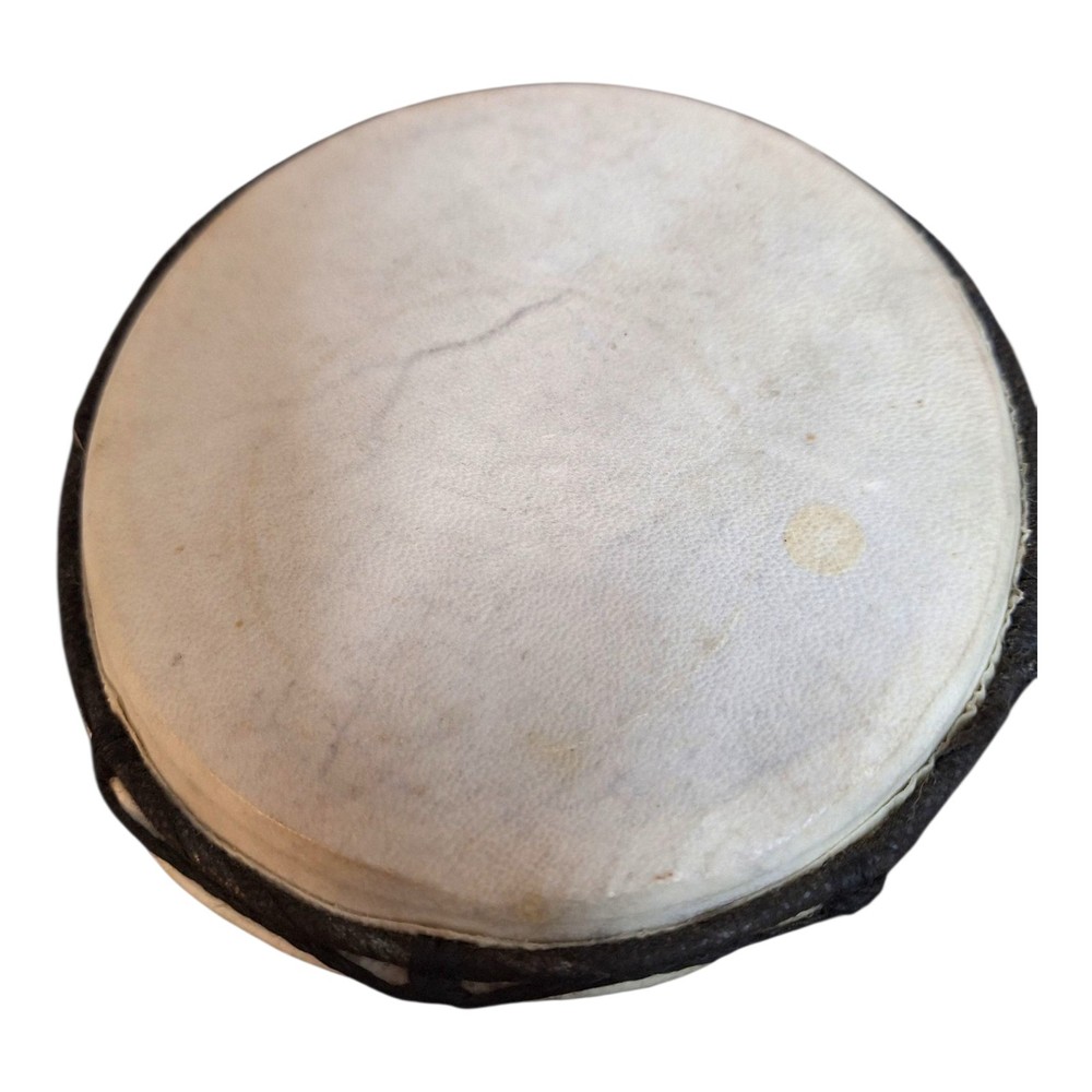 Djembe bongo drum Percussion Drum. Artwork Lovely. Bongo Drum ..................