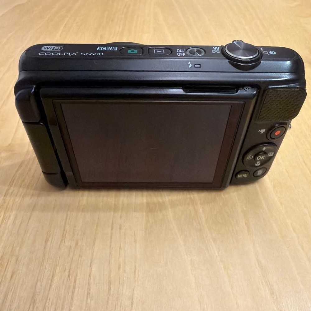 Nikon COOLPIX S6600 Digital Camera Compact Black