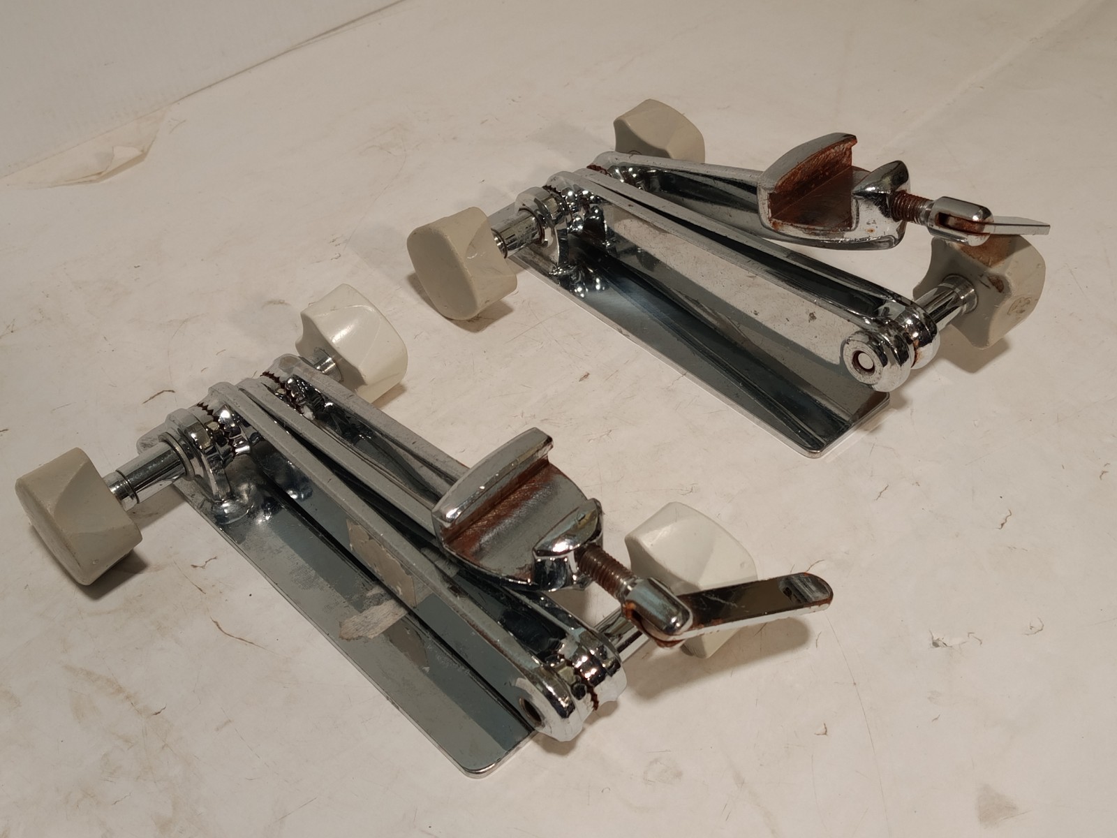 OSI finger trap traction set w/ table rail clamps, plates, 4 traps lot