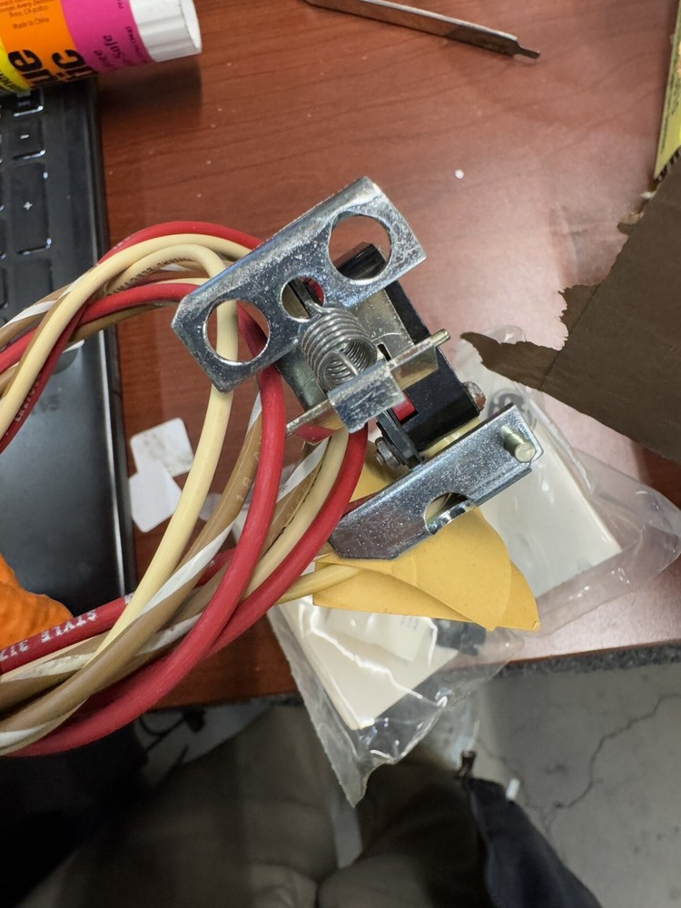 TEDAS2AB1 General Electric Aux Switch