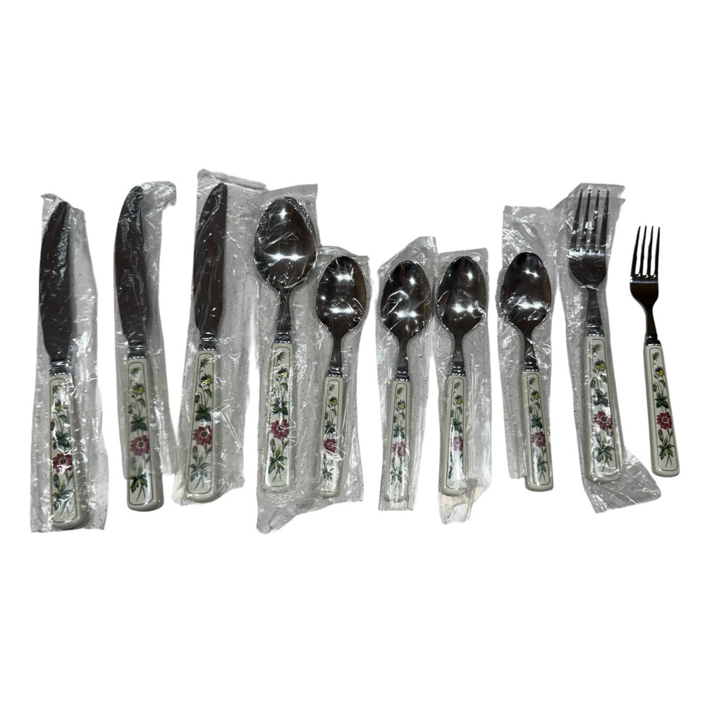 Studio NOA Japanese Flatware White Handle With Flowers 10 Pc Set