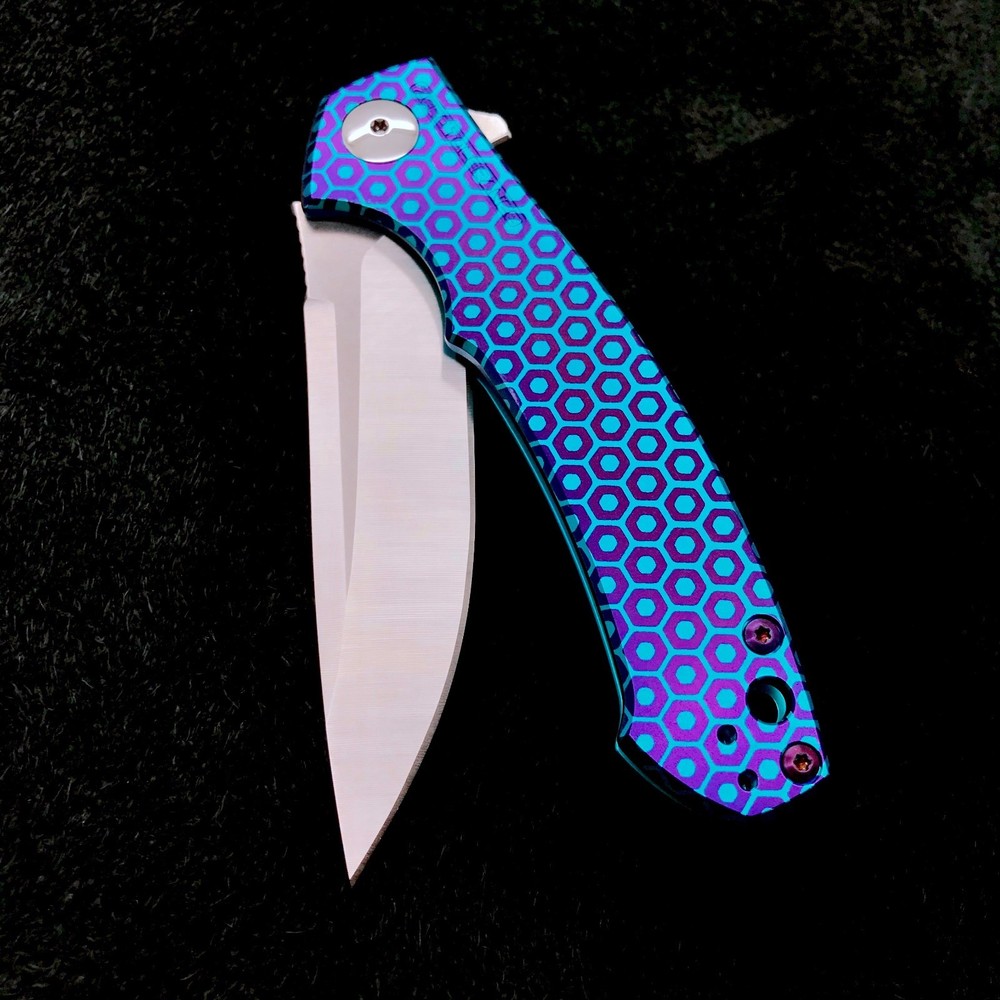 Zero Tolerance ZT 0450 Plain Edge Folder Hex Pattern. Ti screws zt450 BWL