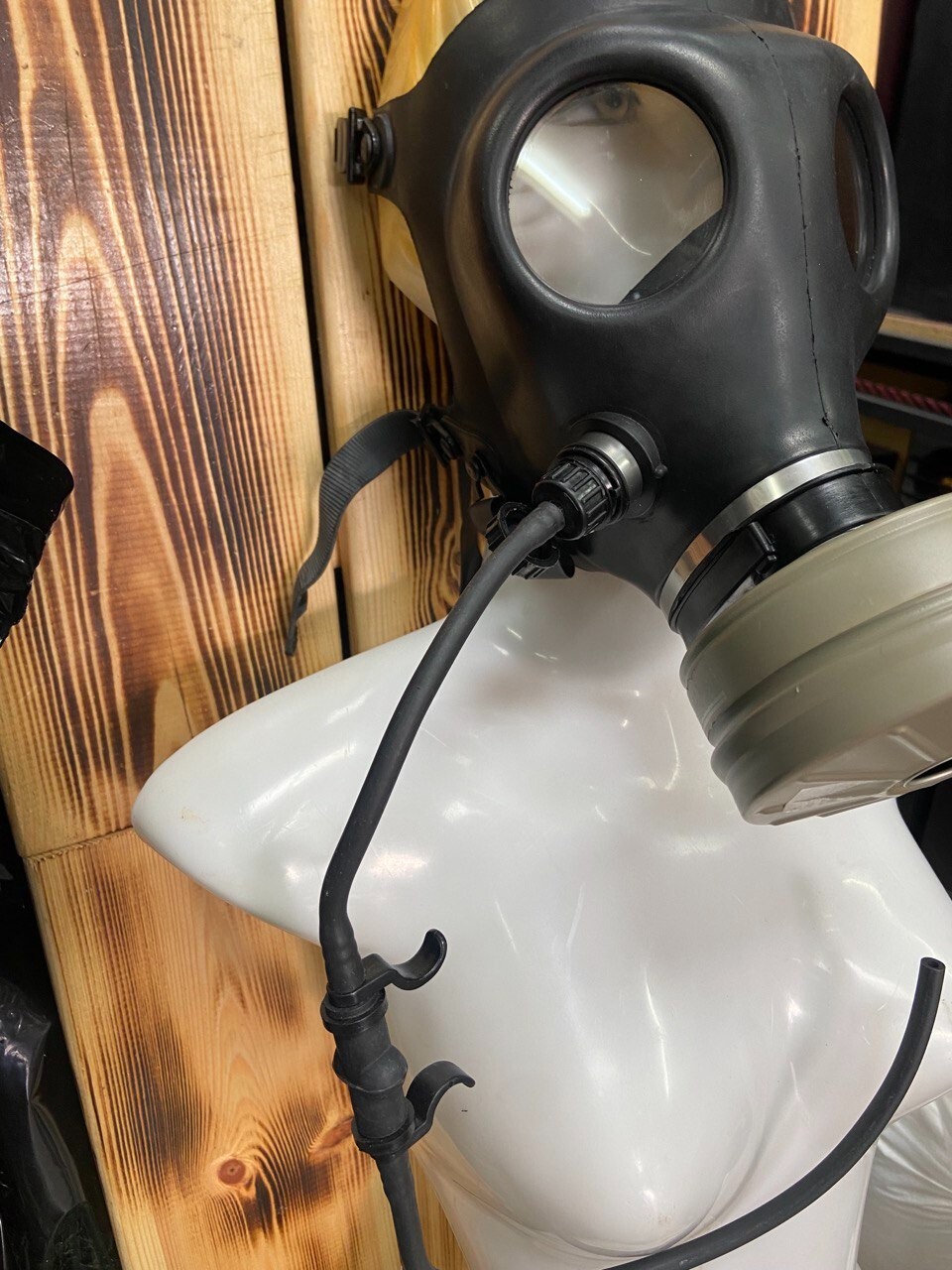 Israeli 2008 YOUTH Protective Gas Mask With 40mm Nato Filter Sealed And Original