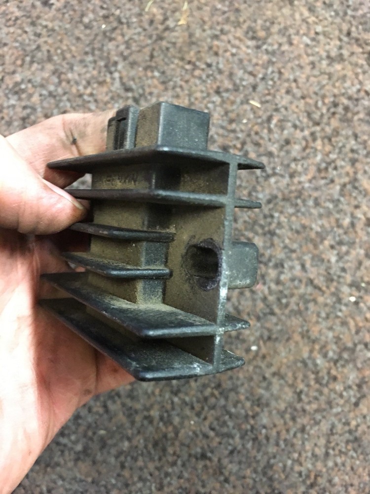 2006 Yamaha YBR125 3D9 Regulator Rectifier
