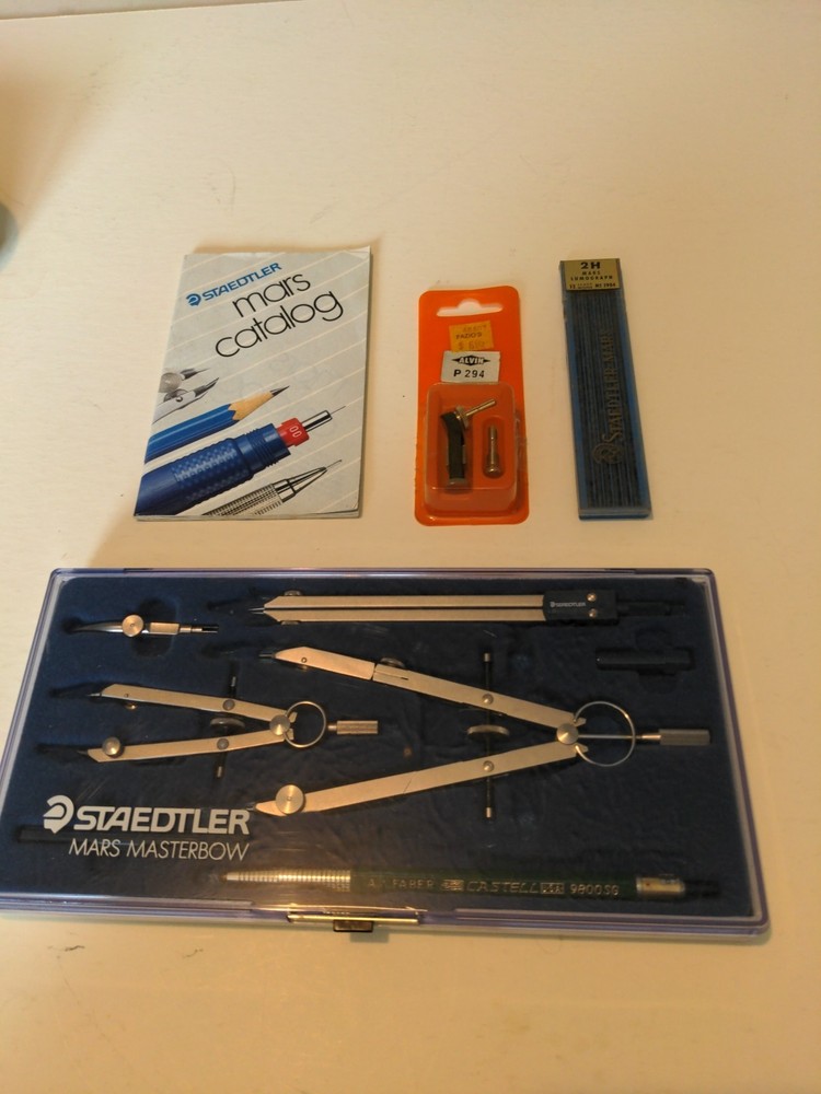 straedtler mars masterbow drafting/drawing set