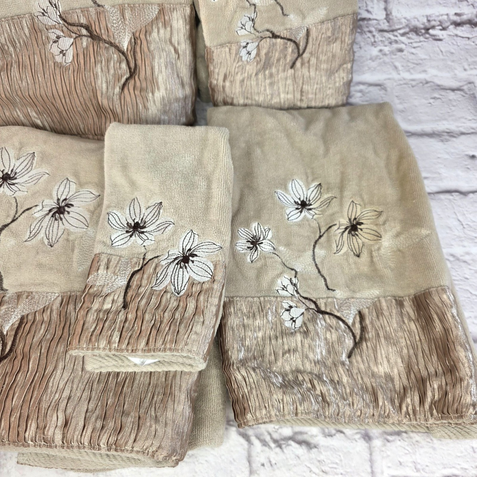 Croscill Magnolia Bath Towel 6-Piece Set Beige Embroidered Floral 100% Cotton